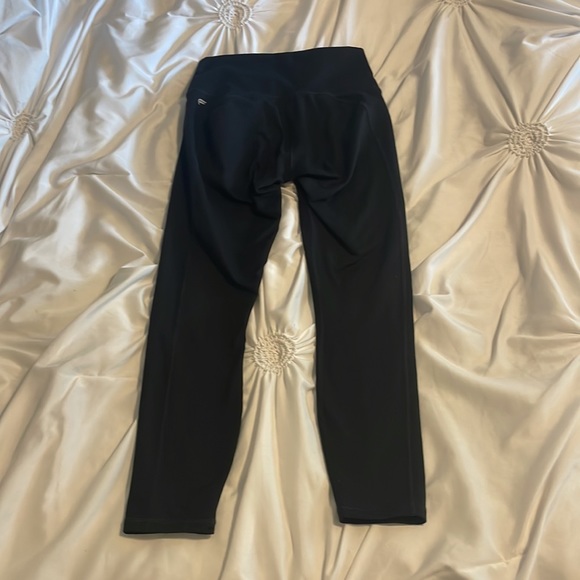 black fabletics define power hold leggings size women’s xs - Picture 2 of 4